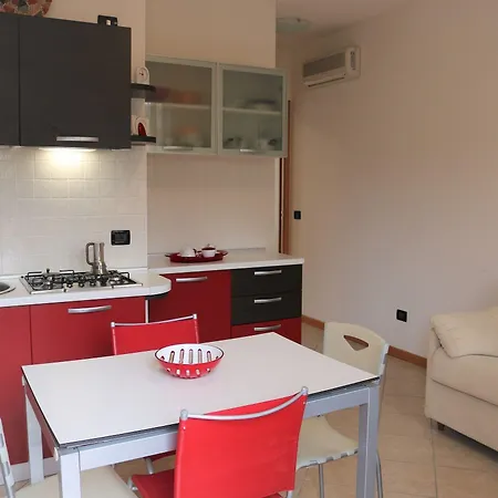 Modern And Cozy Close To The Daire *